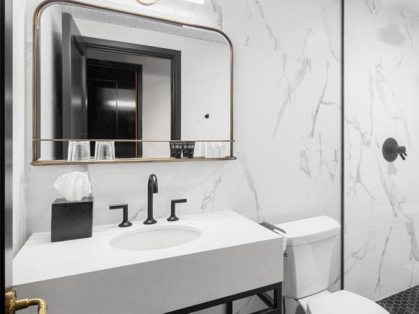 The Broadview Hotel : photo 4 de la chambre chambre lit king-size