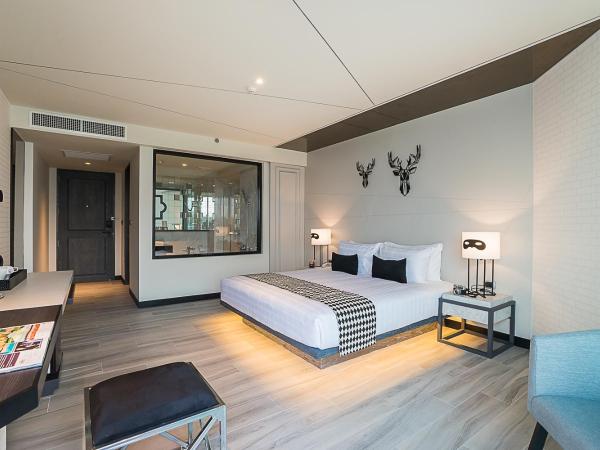 Mera Mare Pattaya : photo 5 de la chambre chambre double deluxe - vue sur mer