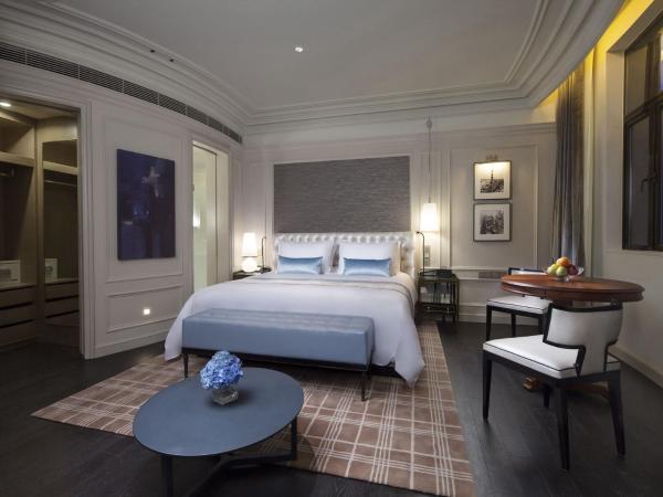 Golden Tulip Bund New Asia (The Former Jinjiang Metropolo Hotel Classiq Shanghai,Rock Bund) : photo 4 de la chambre suite deluxe avec lit king-size