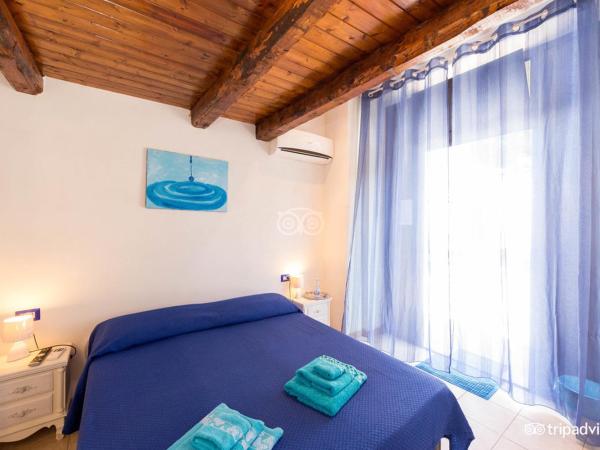 B&B Villa Pia : photo 1 de la chambre chambre double ou lits jumeaux avec salle de bains