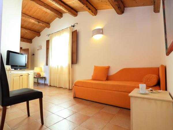 Alghero Resort Country Hotel & Spa : photo 5 de la chambre chambre quadruple confort