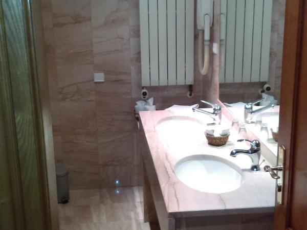 Hotel de l'Orangerie : photo 10 de la chambre chambre quadruple