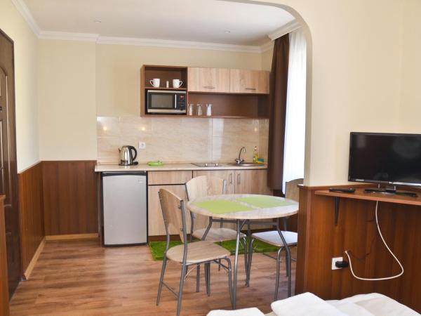 Média Panzió és Apartmanház : photo 2 de la chambre studio