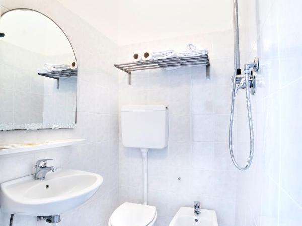 Mantovani Hotel Murano & Mariù : photo 2 de la chambre chambre double Économique avec balcon