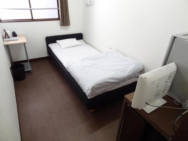 Economy Hotel Hoteiya : photo 1 de la chambre chambre simple avec salle de bains commune