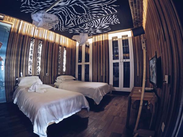 The Happy 8 Retreat @ Old Town Ipoh : photo 5 de la chambre chambre double ou lits jumeaux patio