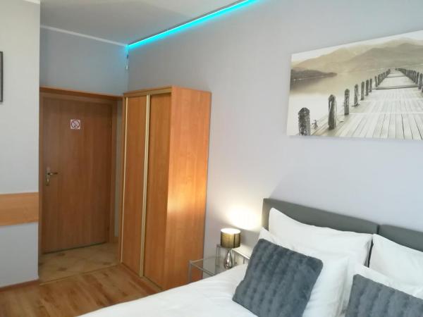 Plac Rybaków Inn : photo 9 de la chambre chambre double avec balcon