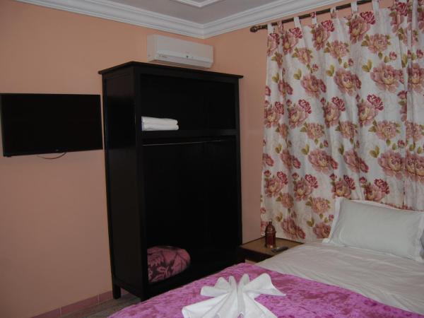 Résidence MARWA : photo 4 de la chambre appartement avec terrasse