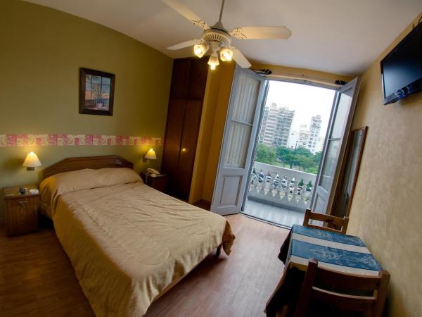 Hotel Internacional : photo 7 de la chambre chambre double standard