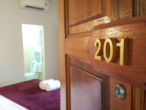 The Sandy House Khaolak : photo 2 de la chambre chambre lit queen-size avec balcon