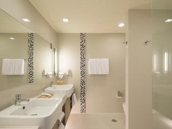 Travelodge Pattaya : photo 5 de la chambre chambre familiale deluxe