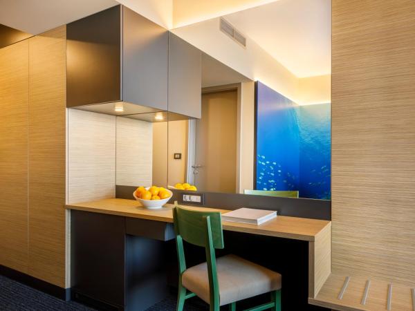 Hotel Ičići - Liburnia : photo 5 de la chambre chambre double ou lits jumeaux supérieure avec balcon - vue sur mer