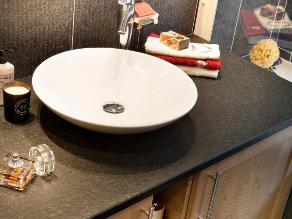 CGH Résidences & Spas Les Chalets d'Angèle : photo 1 de la chambre appartement 1 chambre (4 adultes) avec accès au spa