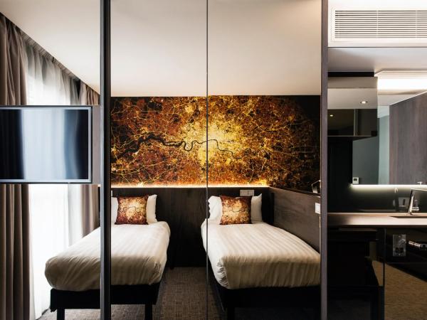 Heeton Concept Hotel - Luma Hammersmith : photo 3 de la chambre chambre lits jumeaux luma