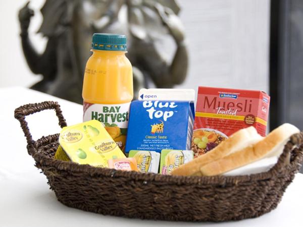 Apollo Hotel Rotorua : photo 4 de la chambre studio - chambre et petit-déjeuner 