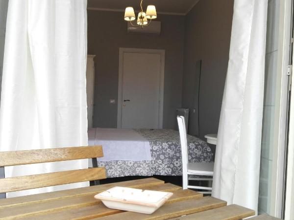 B&B Margarita : photo 10 de la chambre chambre double avec salle de bains privative extérieure