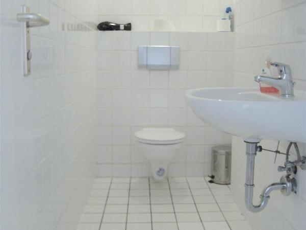 BNB Potsdamer Platz - Rooms & Apartments : photo 10 de la chambre appartement 3 chambres