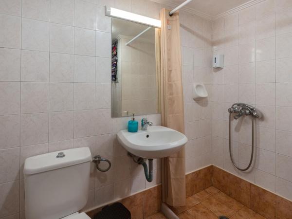 Spot Hotel : photo 3 de la chambre chambre 3 au rez-de-chaussée 