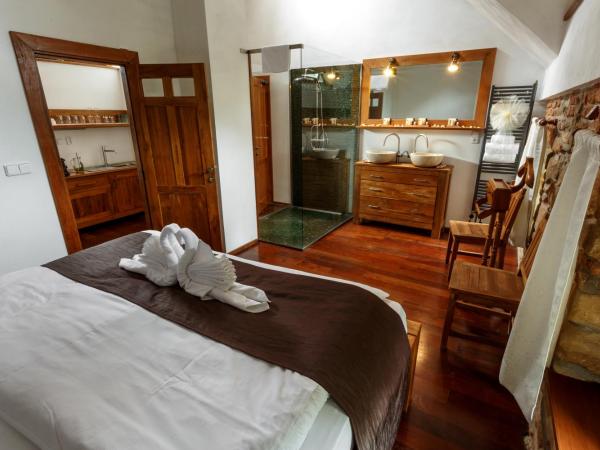 Pension U Hastrmana : photo 1 de la chambre suite avec vue sur lac