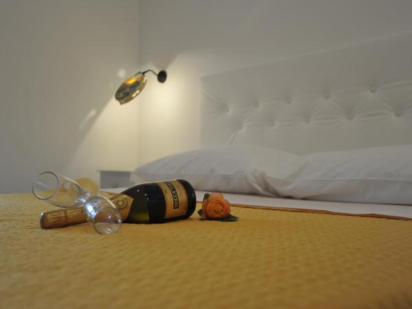 Surriento Suites : photo 9 de la chambre chambre double deluxe - vue sur mer