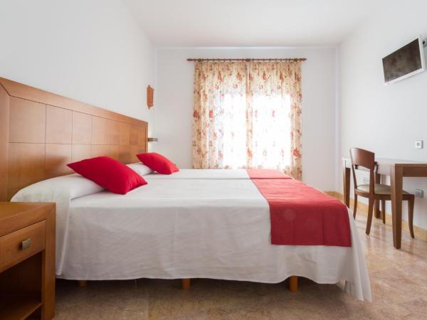 Hotel Riad Arruzafa : photo 8 de la chambre chambre lits jumeaux avec parking