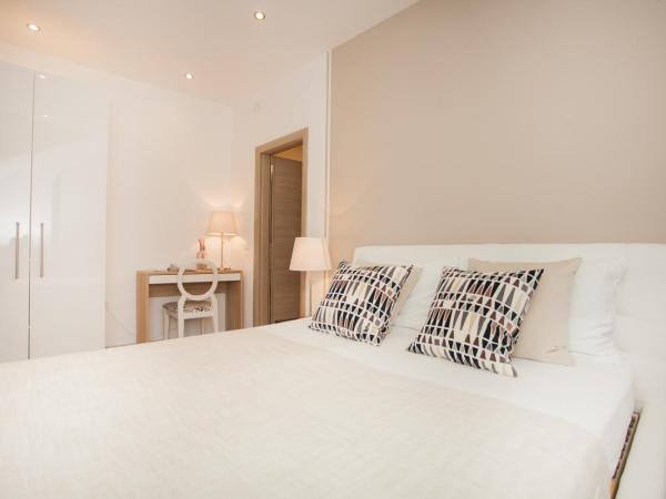 Hostel Splendido : photo 4 de la chambre chambre double deluxe avec salle de bains privative