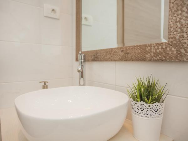 Hostel Splendido : photo 9 de la chambre chambre double deluxe avec salle de bains privative