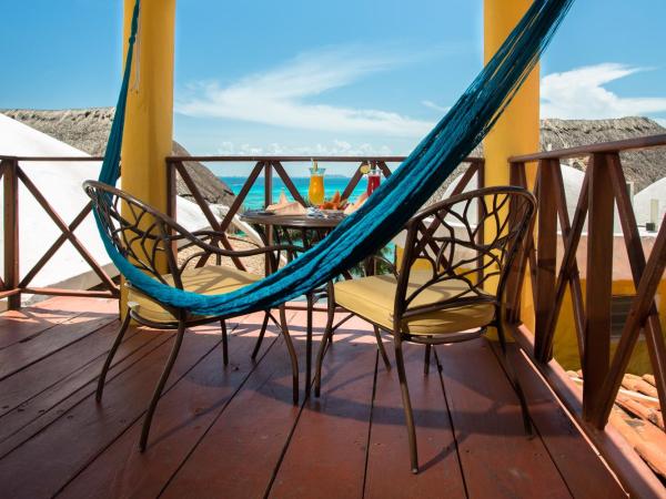 Hotel La Joya Isla Mujeres : photo 1 de la chambre suite junior