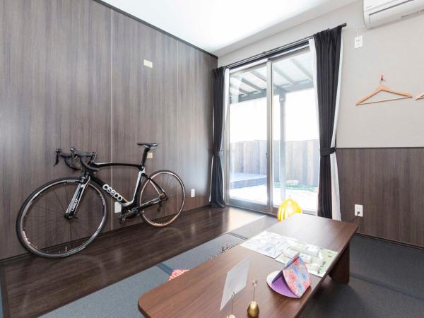 Fujitaya BnB : photo 1 de la chambre chambre familiale avec salle de bains commune