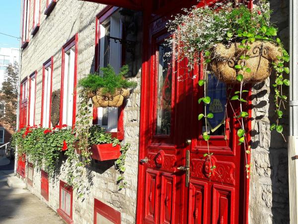 Gîte À l'Augustine : photo 5 de la chambre chambre double - vue sur jardin