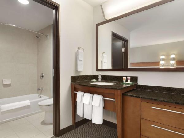 Hyatt Place Portland Airport/Cascade Station : photo 10 de la chambre chambre avec 2 lits queen-size et canapé-lit - Étage supérieur