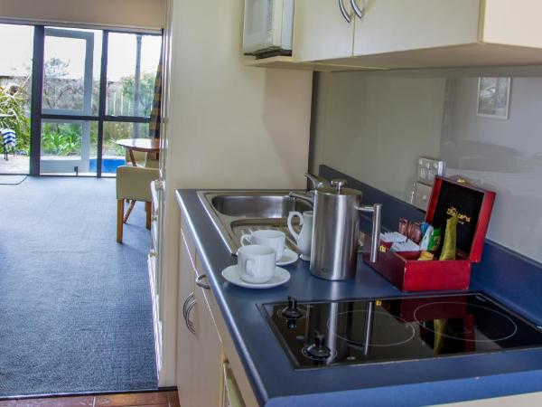 Baycrest Thermal Lodge : photo 7 de la chambre studio king avec piscine thermale