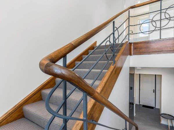 110 Hampden Apartments : photo 7 de la chambre executive two-bedroom apartment - 1