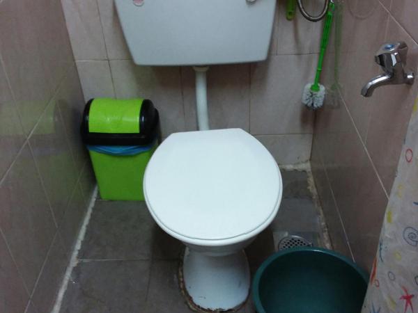 Oasis Guest House : photo 3 de la chambre chambre double avec salle de bains privative et climatisation