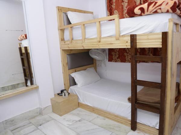 Backpackers Heaven New King - New Delhi Train Station : photo 1 de la chambre lit dans dortoir mixte de 4 lits