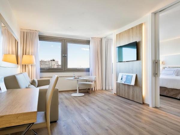 Melia Madrid Princesa : photo 4 de la chambre suite junior