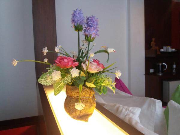 Nicha Suite Hua Hin Hotel : photo 6 de la chambre suite