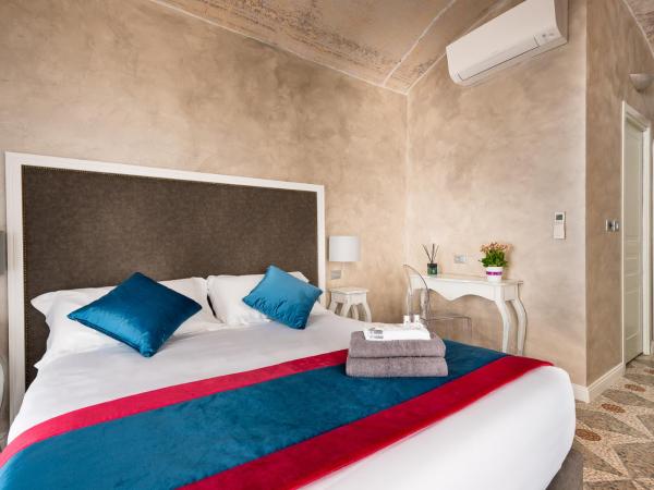 Cerea BnB : photo 5 de la chambre chambre double avec salle de bains privative