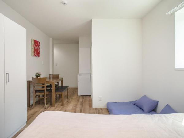 Osaka Tsuruhashitei Hotel Asahi group 大阪鶴橋亭ホテル : photo 3 de la chambre chambre quadruple avec salle de bains privative