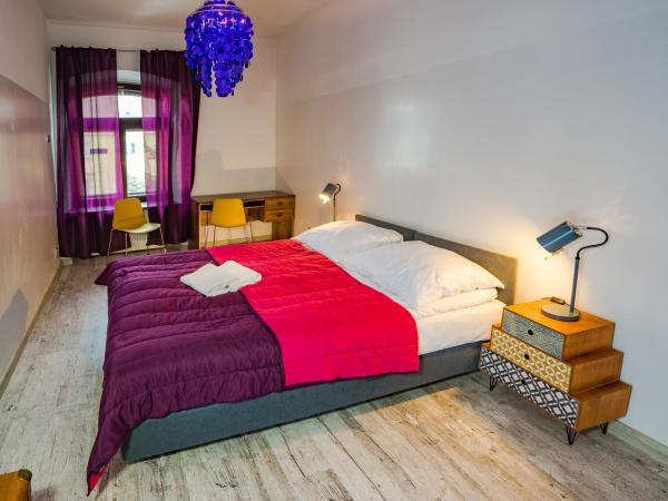 Oki Doki OLD TOWN : photo 5 de la chambre chambre double avec salle de bains privative