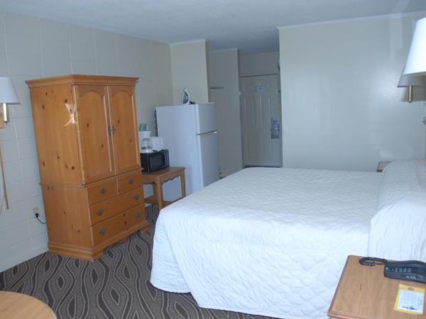 Admiral Motor Inn : photo 2 de la chambre chambre lit king-size standard - sans vue