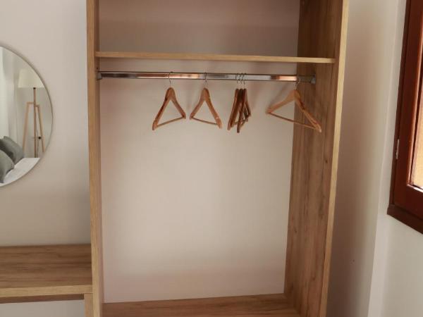 Deluxe Hotel : photo 5 de la chambre chambre double Économique - rez-de-chaussée