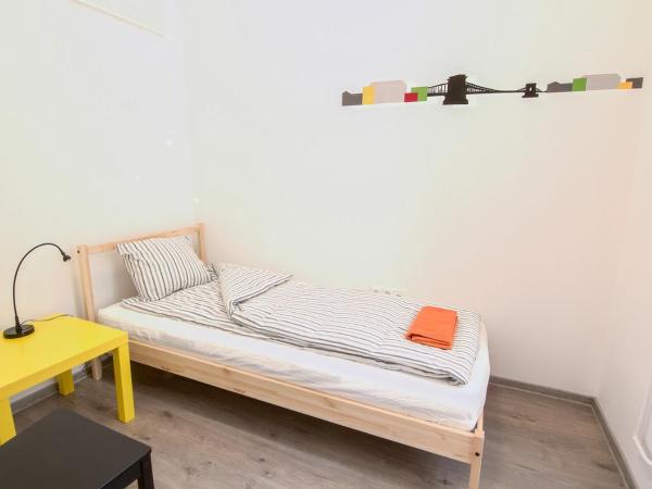 Pal's Mini Hostel : photo 1 de la chambre chambre simple avec salle de bains commune