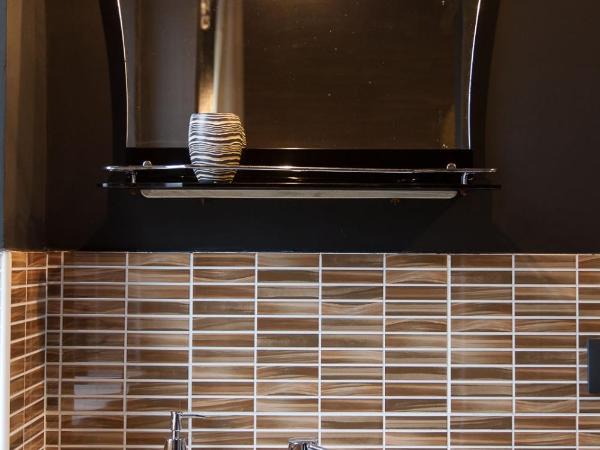 Torino Mon Amour : photo 4 de la chambre chambre double avec salle de bains privative