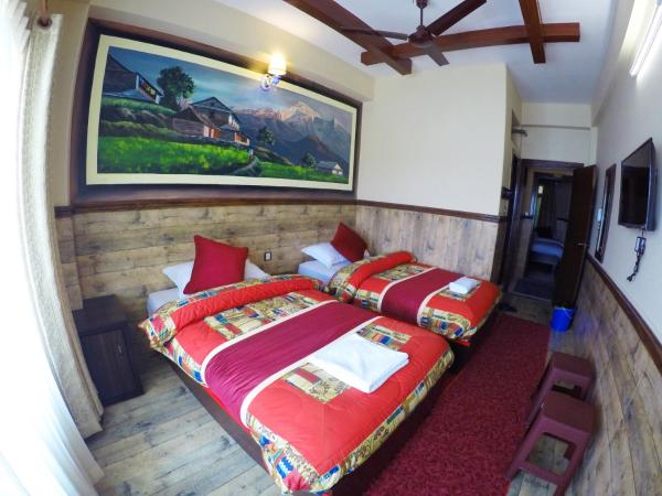 Hotel Forest Lake Backpackers' Hostel : photo 2 de la chambre chambre lits jumeaux - vue sur lac