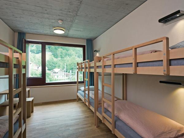 Interlaken Youth Hostel : photo 3 de la chambre lit dans dortoir pour femmes de 4 lits