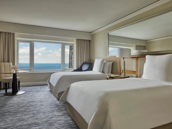 Four Seasons Chicago : photo 3 de la chambre chambre double avec 2 lits doubles et vue sur le lac