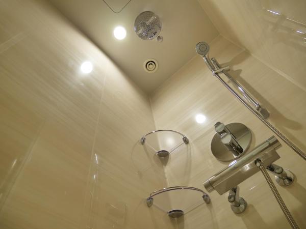 Red Roof Inn & Suites Osaka Namba Nipponbashi : photo 5 de la chambre chambre lits jumeaux supérieure