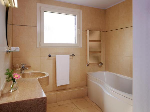 Hotel Parc Plaza : photo 6 de la chambre chambre double supérieure