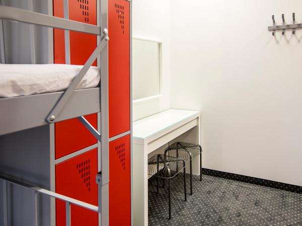 Inbed Hostel : photo 4 de la chambre bed in 8-bed male room